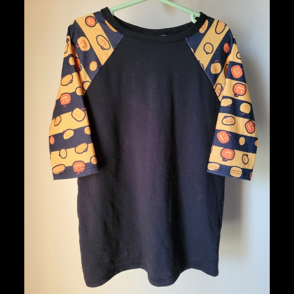 🎃 Lularoe Kids Sloan tee